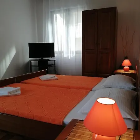 Lovely 2-bedroom In Budva