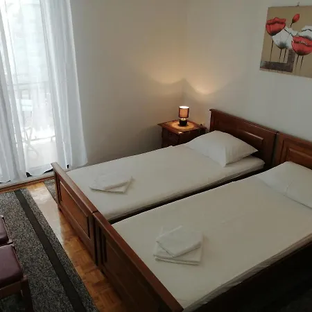 Lovely 2-bedroom In * Budva